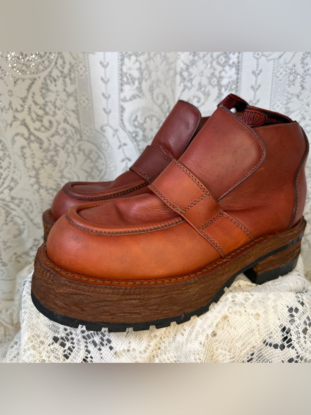 NaNa Rust-Toned Leather Platform Ankle Booties